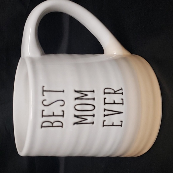 Young's NWT "Best Mom Ever" Ribbed Pottery Mug - Picture 1 of 5
